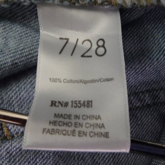 Rhinestone Trim Jeans Simple Society Size 7 Blue Distressed Denim Cropped - Picture 9 of 10